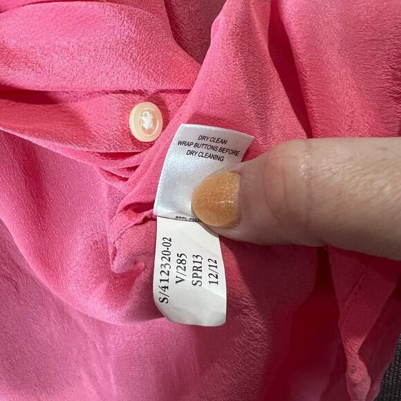 Banana Republic Pink Long Sleeve Button Down 100% silk Size 12 Flawed - Picture 4 of 10